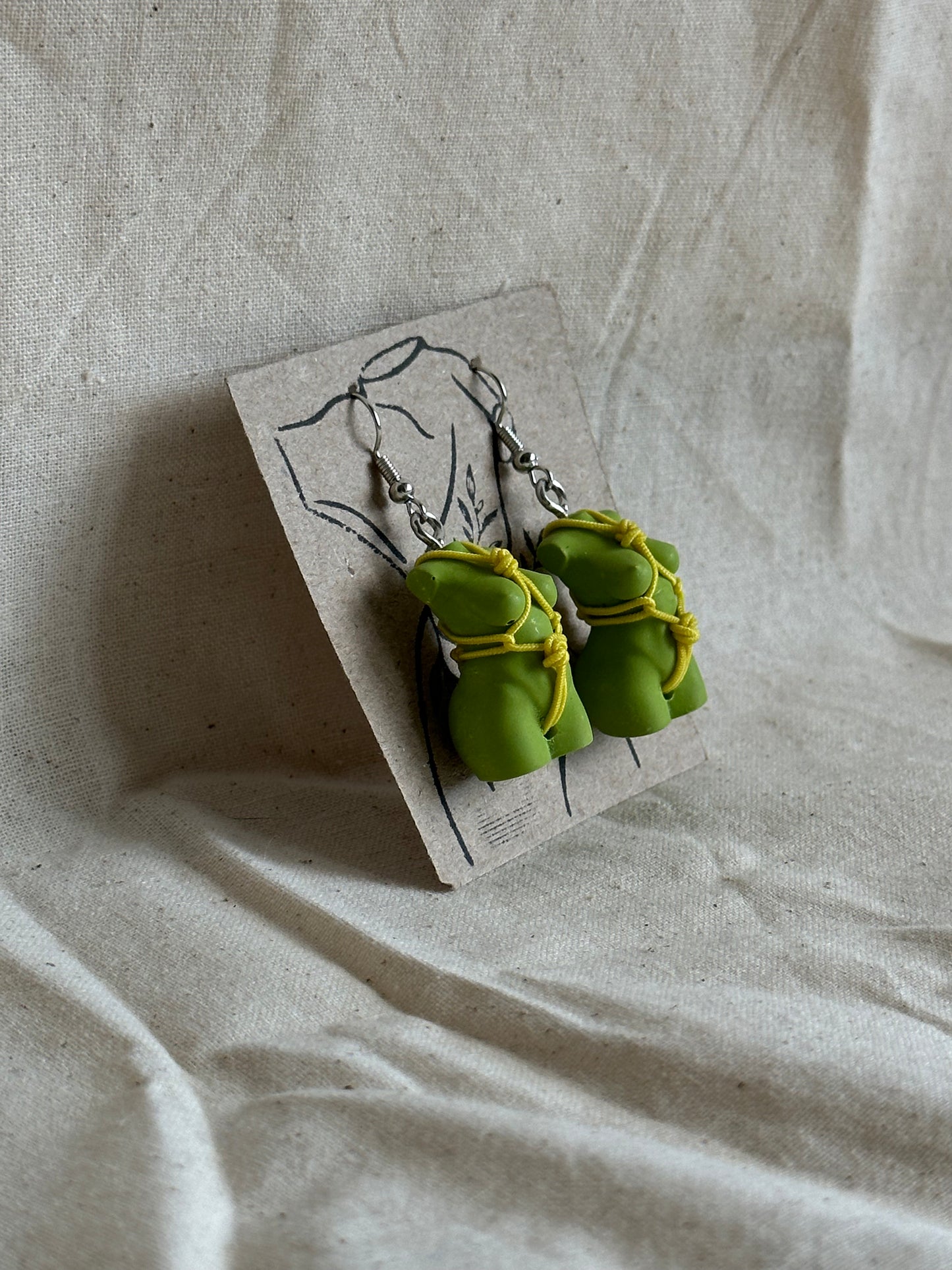 Plus size female body earrings with shibari in green & yellow - silver hooks