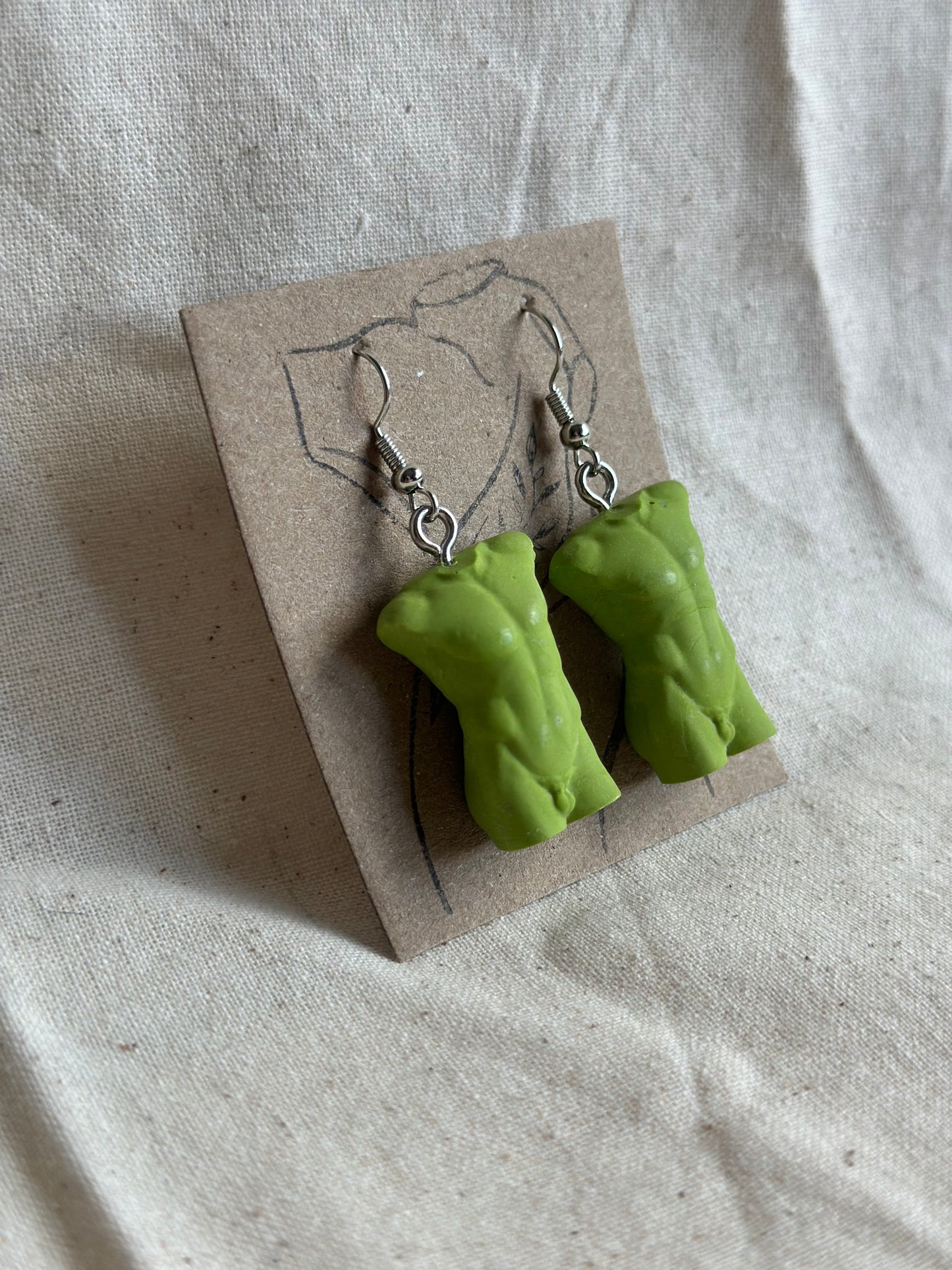 Atheltic male earrings in green - silver hooks