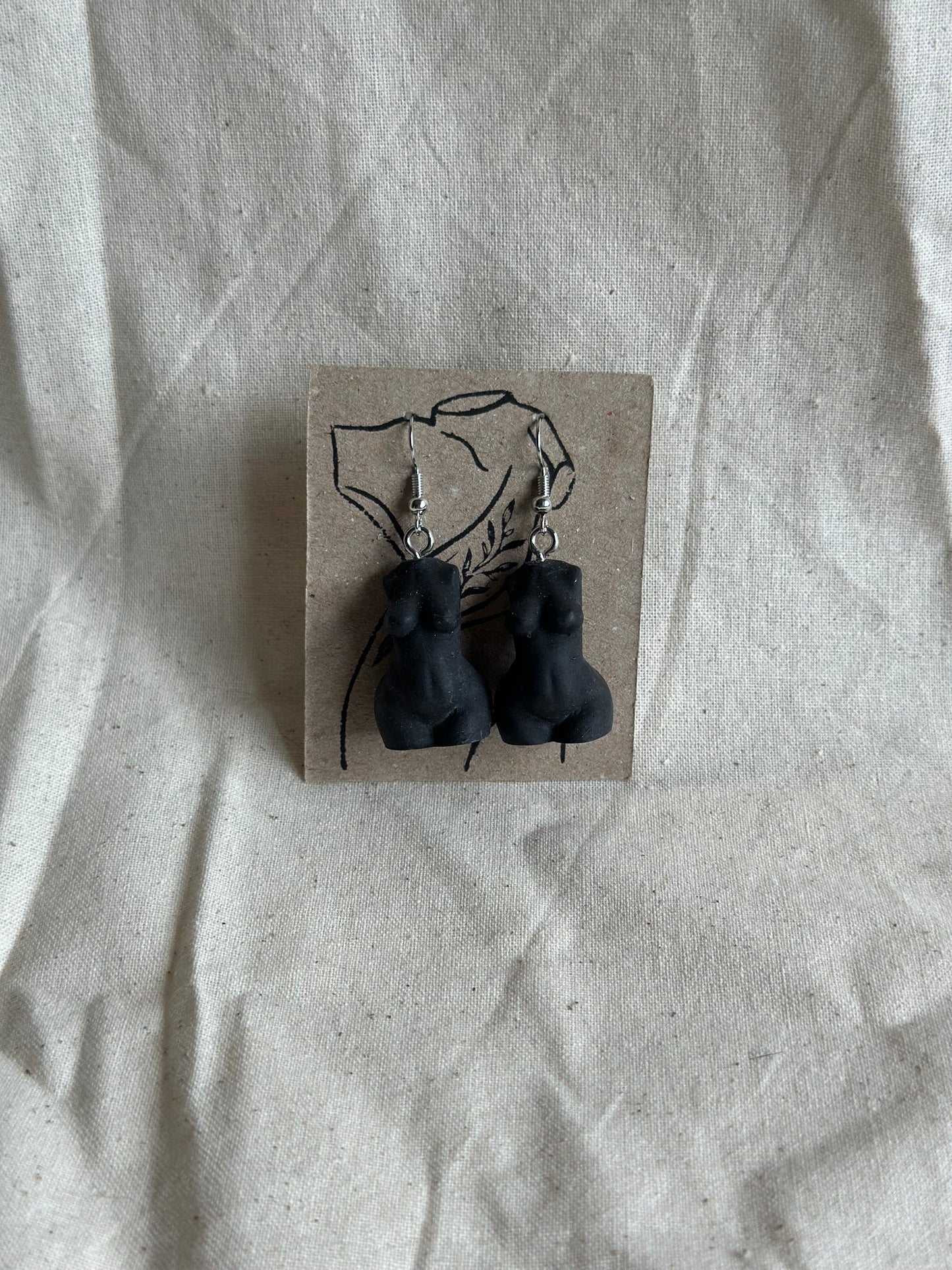 Plus size female body earrings in black - silver hooks