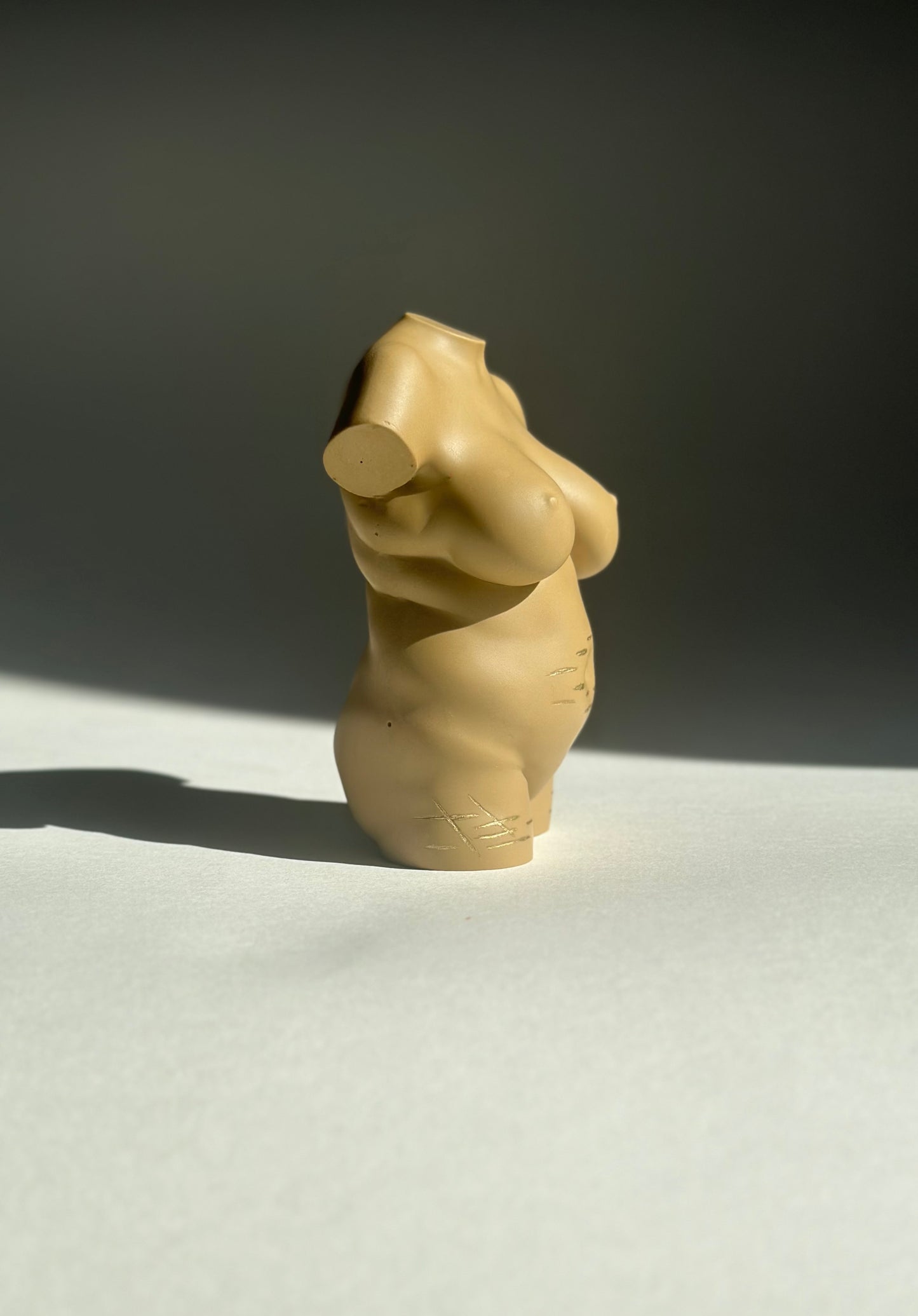 plus size body sculpture with sh marks [4 inch]