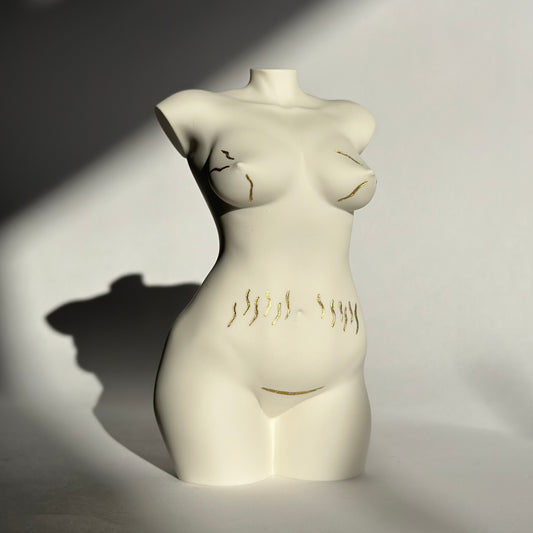 curvy body sculpture with c-section scar & stretch marks [5 inch]