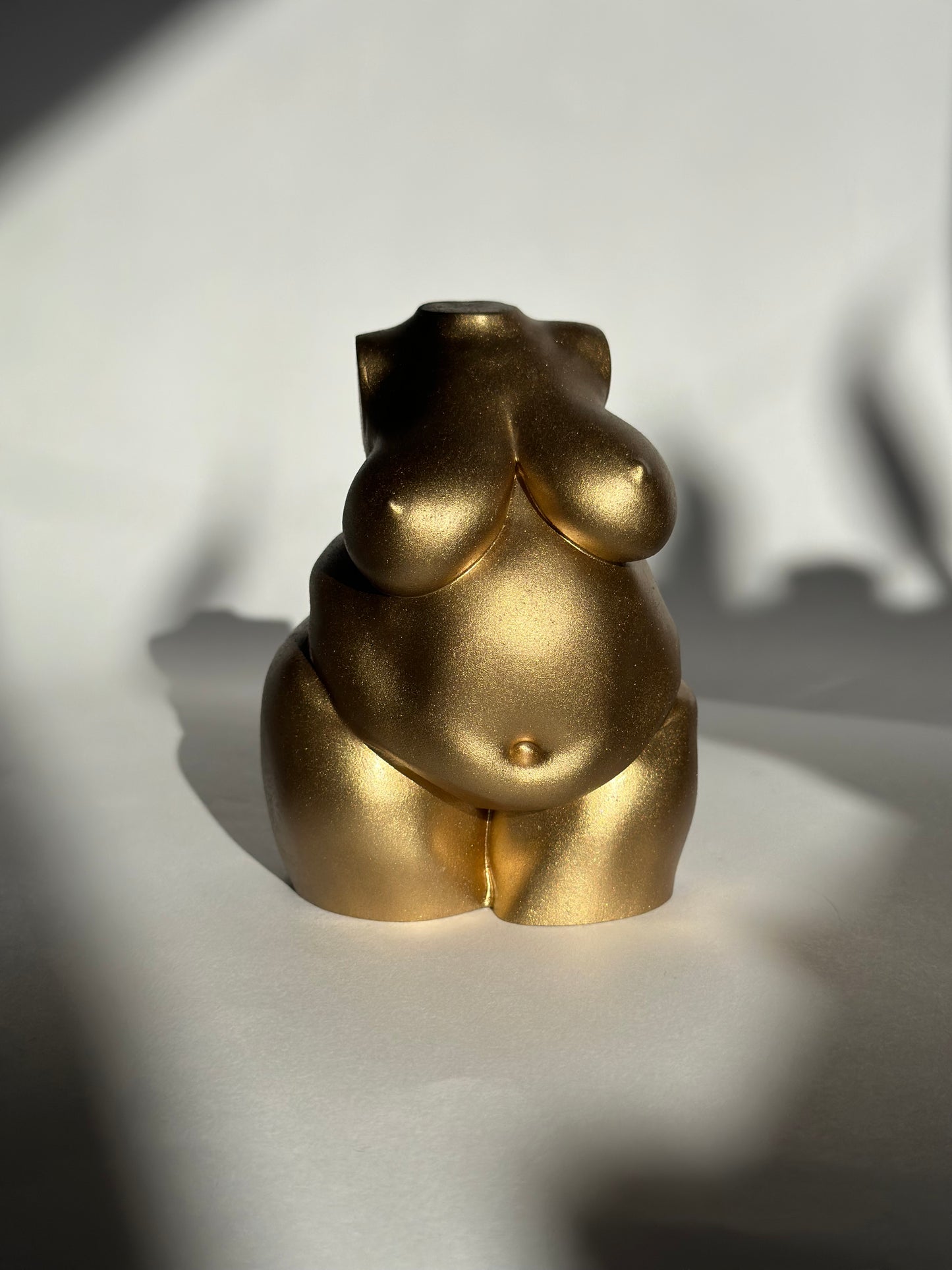 xtra plus size body sculpture in gold [4 inch]