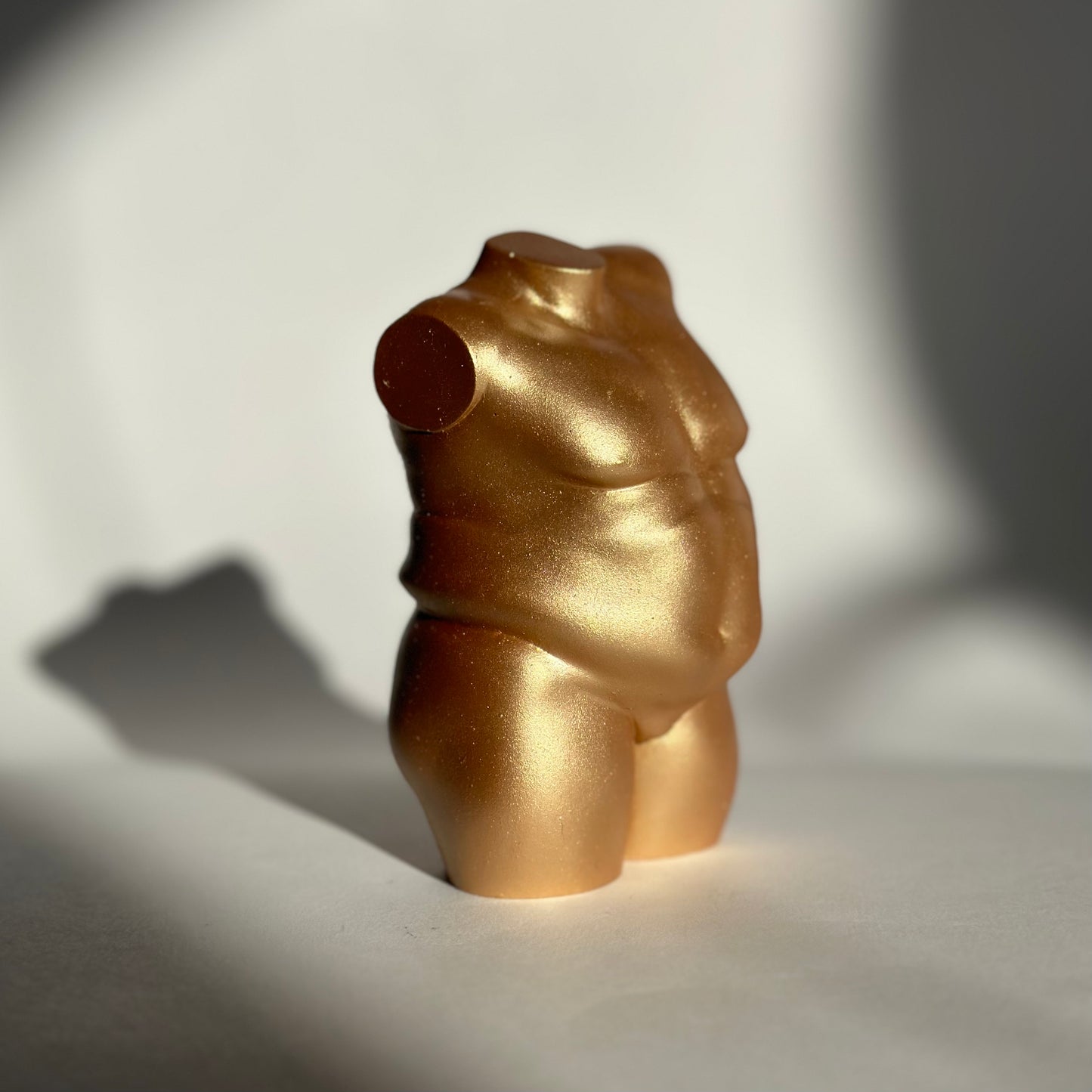 plus size male body sculpture in gold [4 inch]