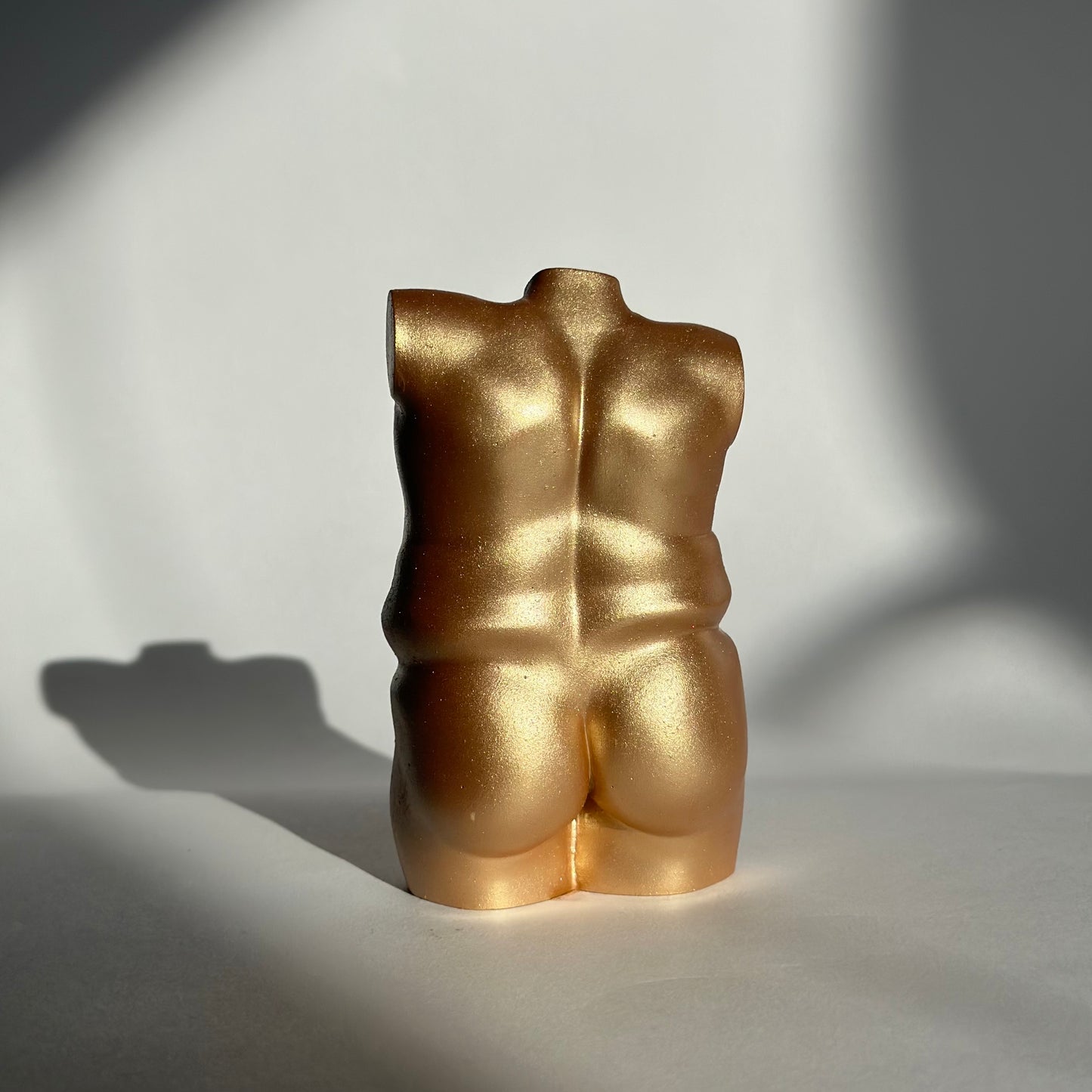 plus size male body sculpture in gold [4 inch]