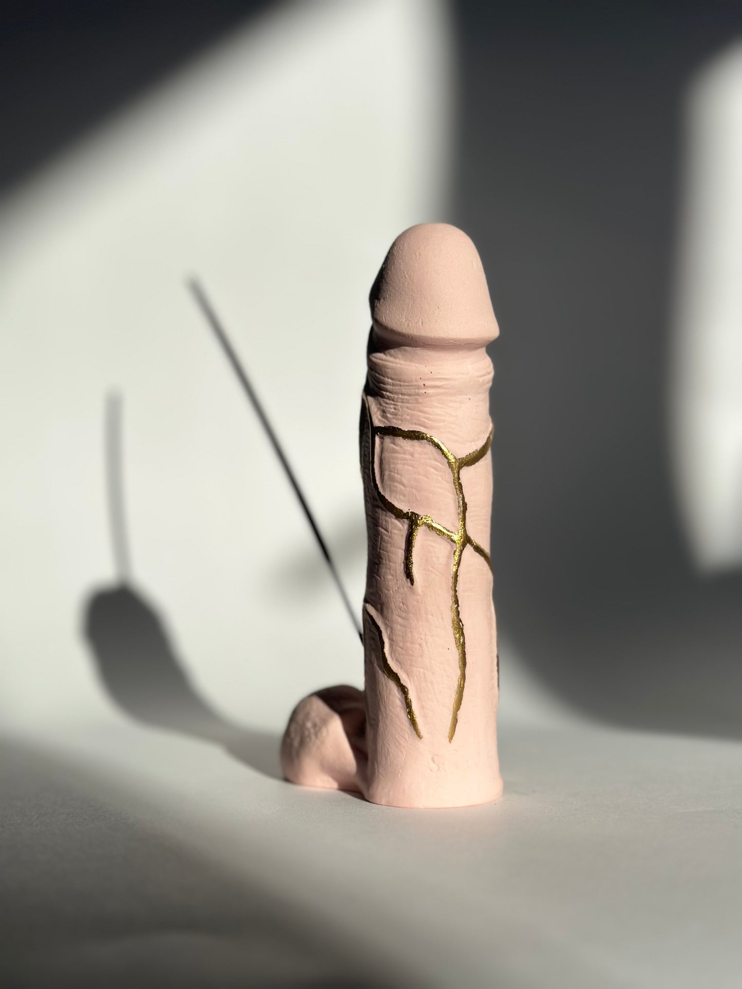 penis incense holder with gold veins [5.5 inch]