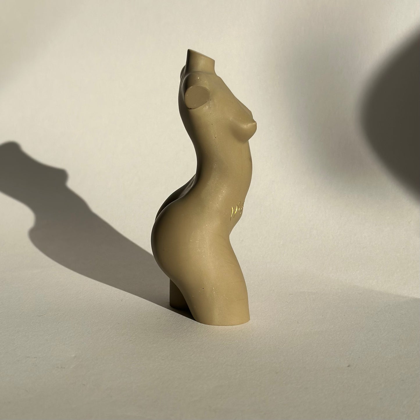 small breast body sculpture with c section scar [4 inch]