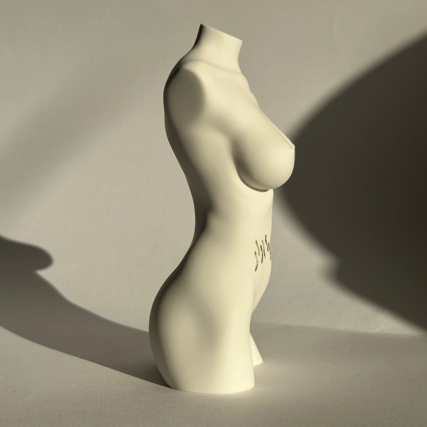 big breast body sculpture with c section scar & stretch marks [5 inch]