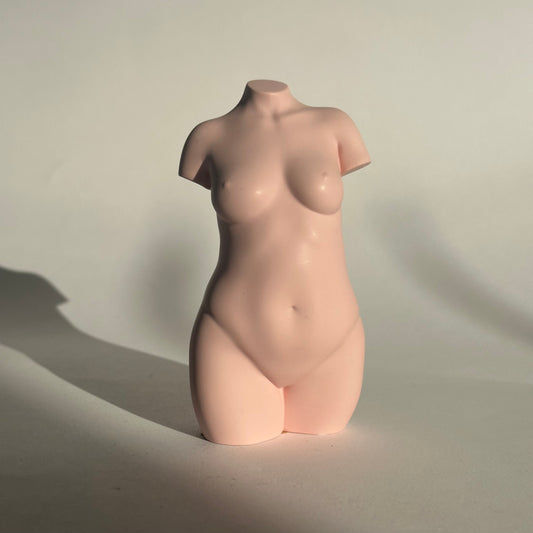 curvy body sculpture [4 inch]