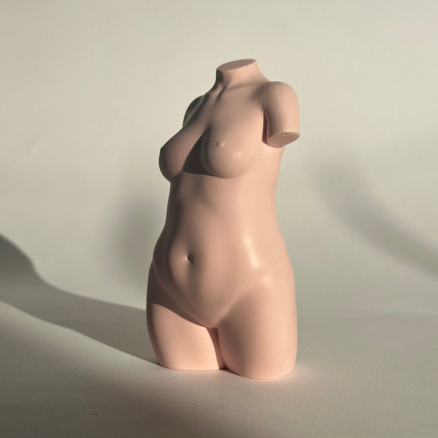 curvy body sculpture [4 inch]