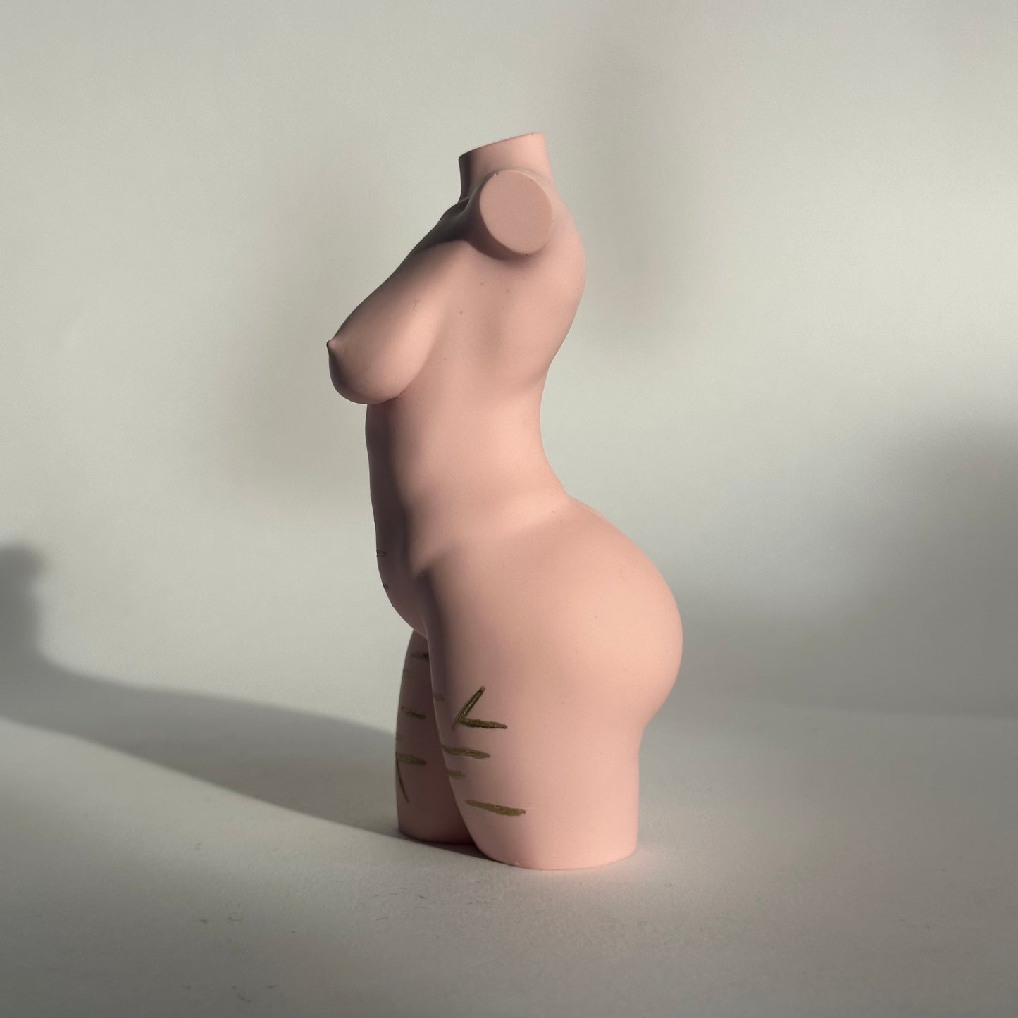 curvy body sculpture with sh scars [4 inch] - ready to ship