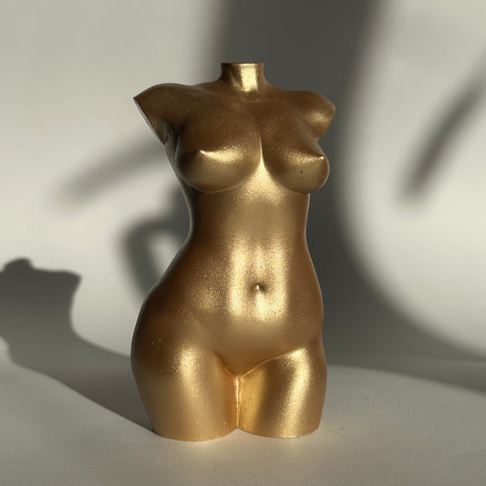 curvy body sculpture in gold [5 inch] - ready to ship