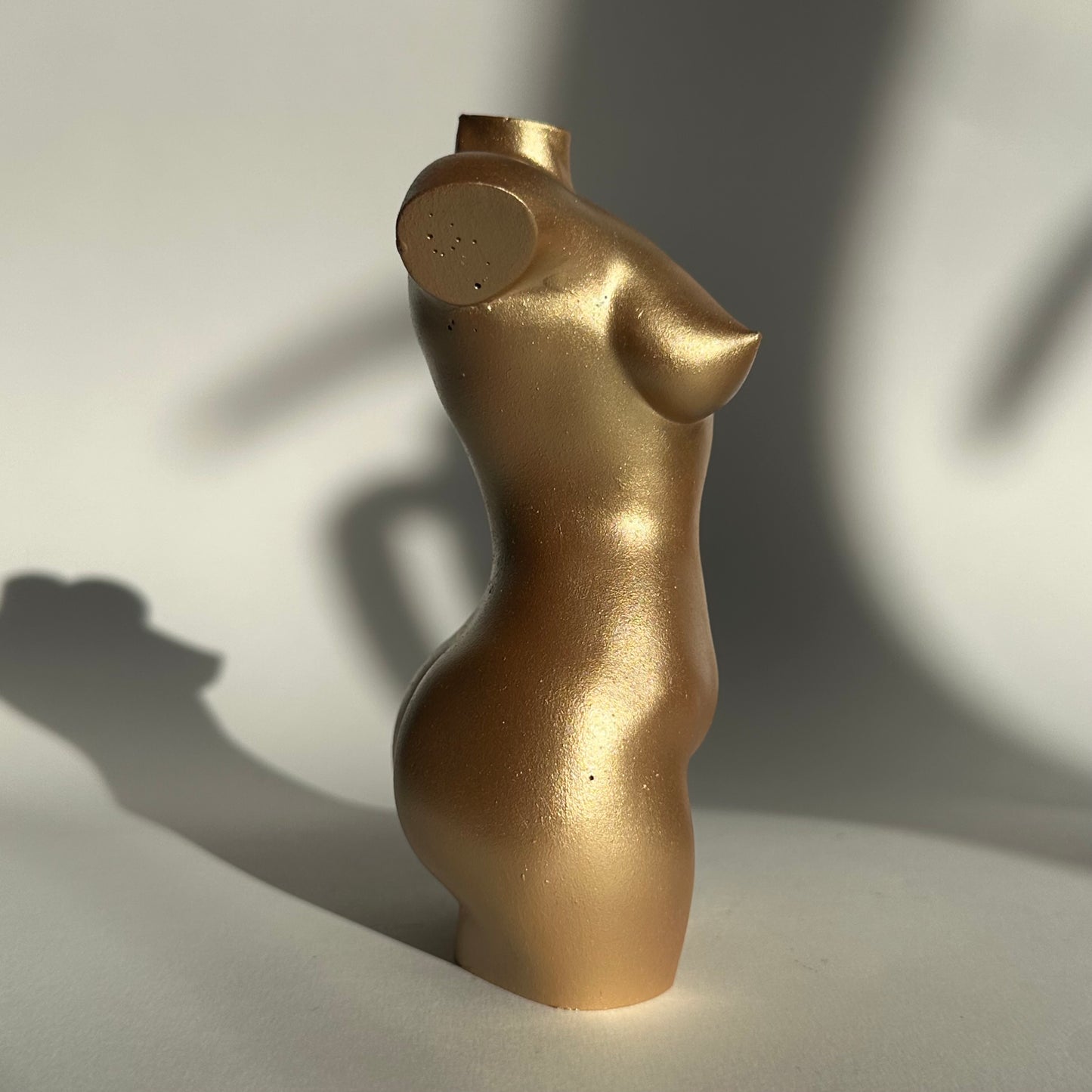 curvy body sculpture in gold [5 inch] - ready to ship