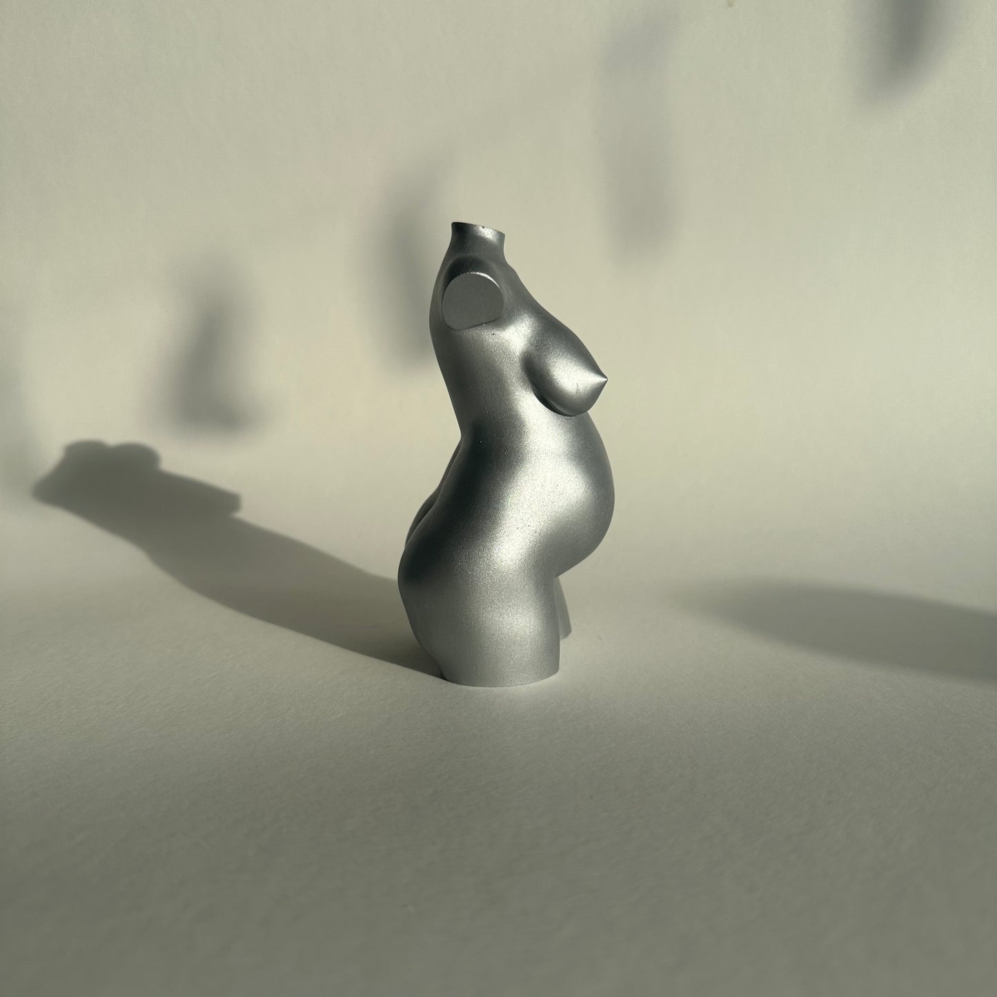 pregnant body sculpture in silver [5 inch]