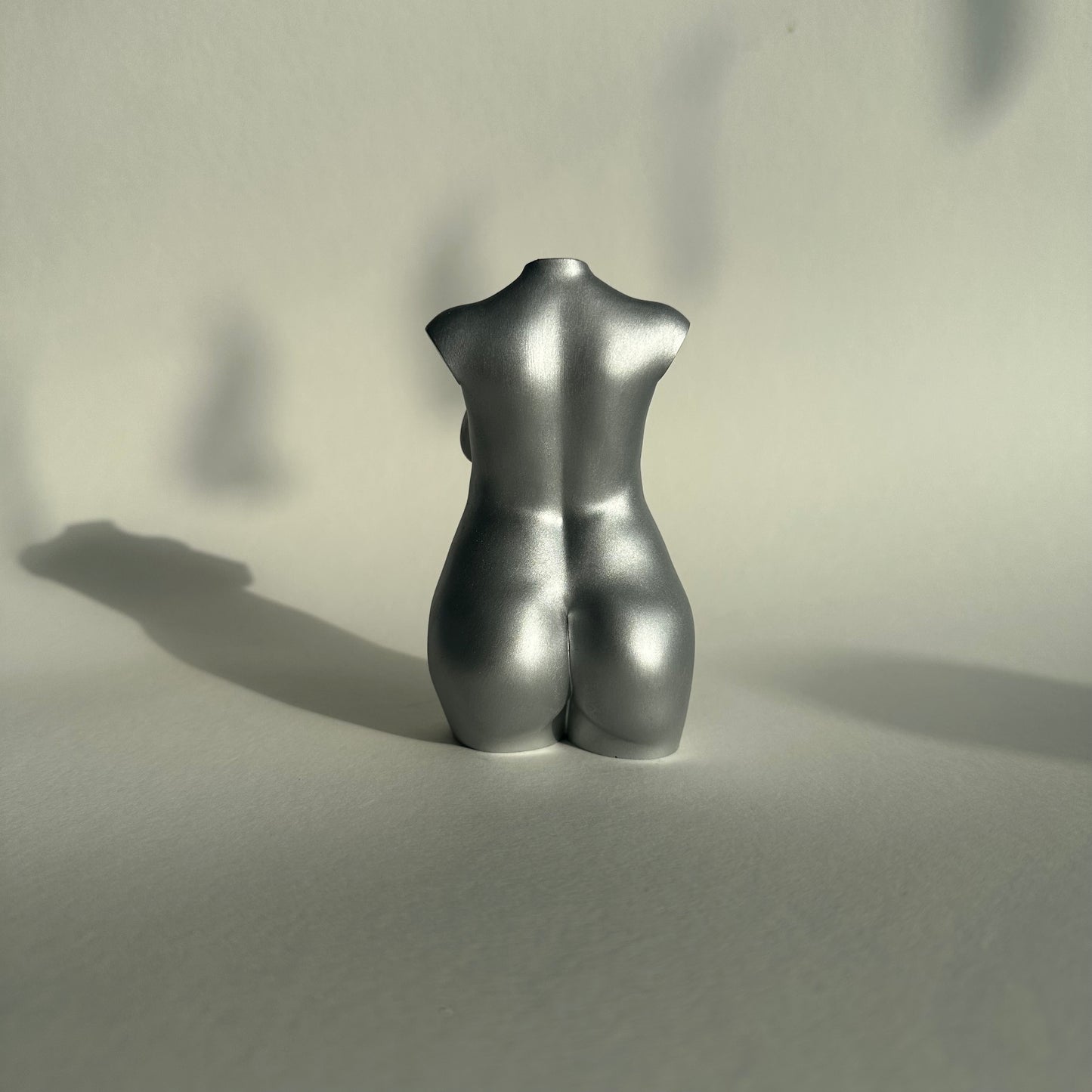 pregnant body sculpture in silver [5 inch]