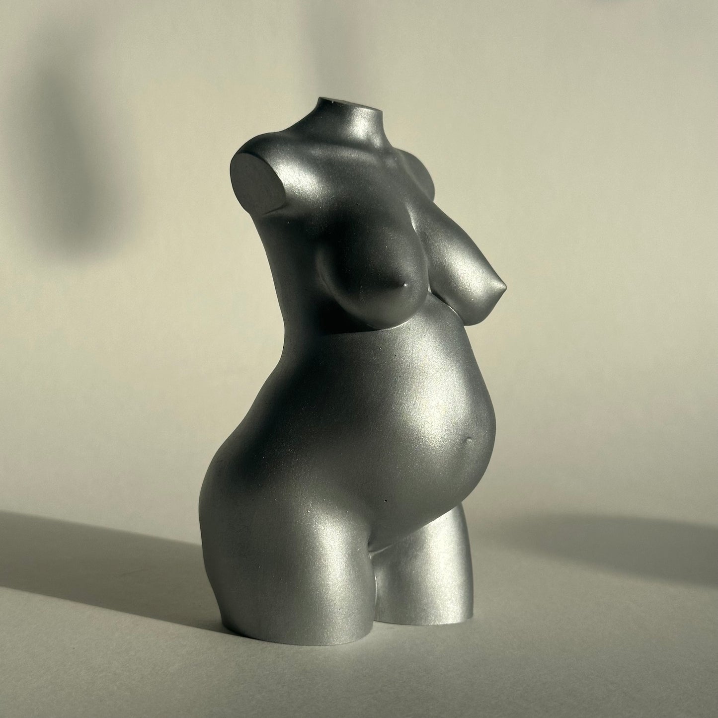 pregnant body sculpture in silver [5 inch]