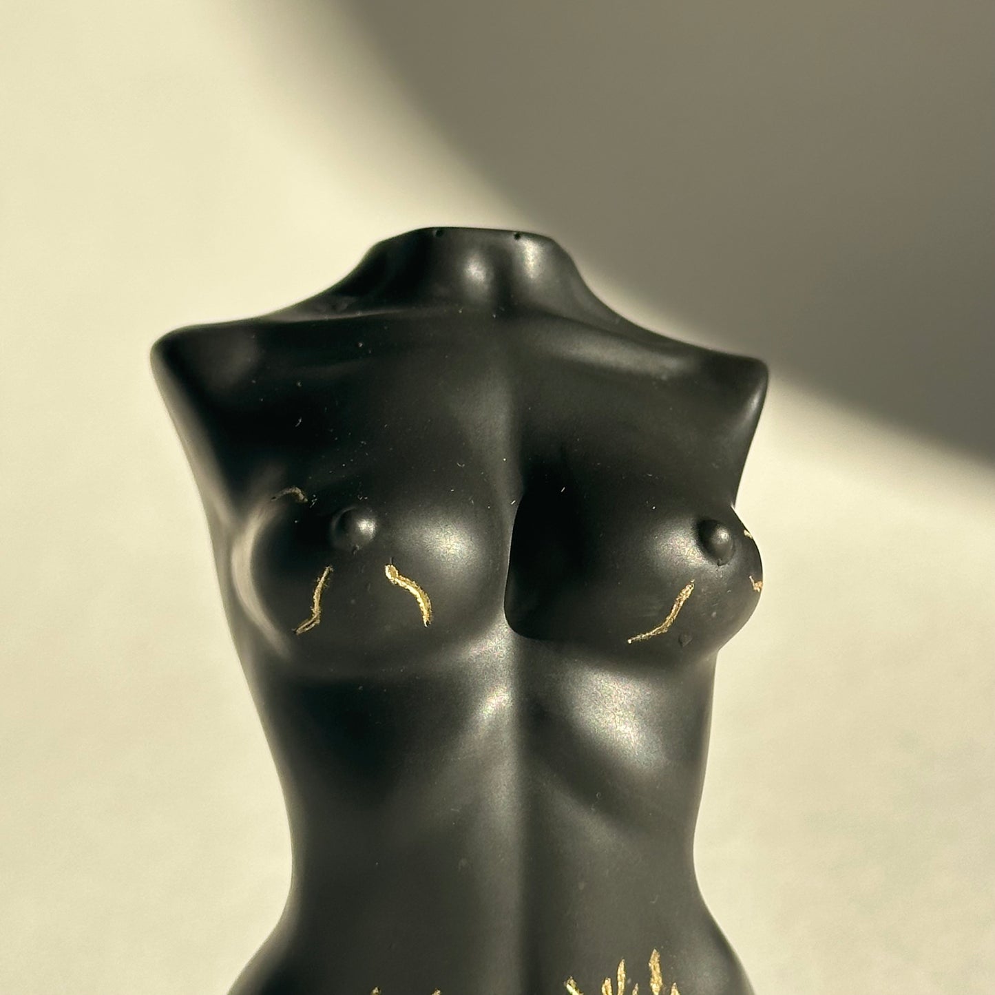 athletic body sculpture with c section scar & stretch marks [4 inch]