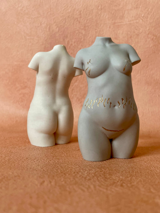 curvy body sculpture with c-section and stretch marks [4 inch]